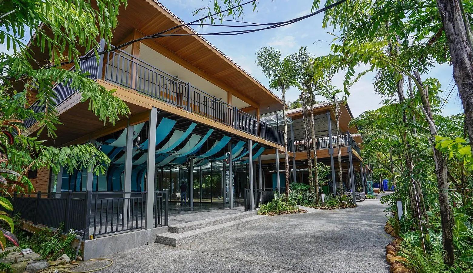 3/4D Aman Tioman Beach Resort Package -Tioman Island