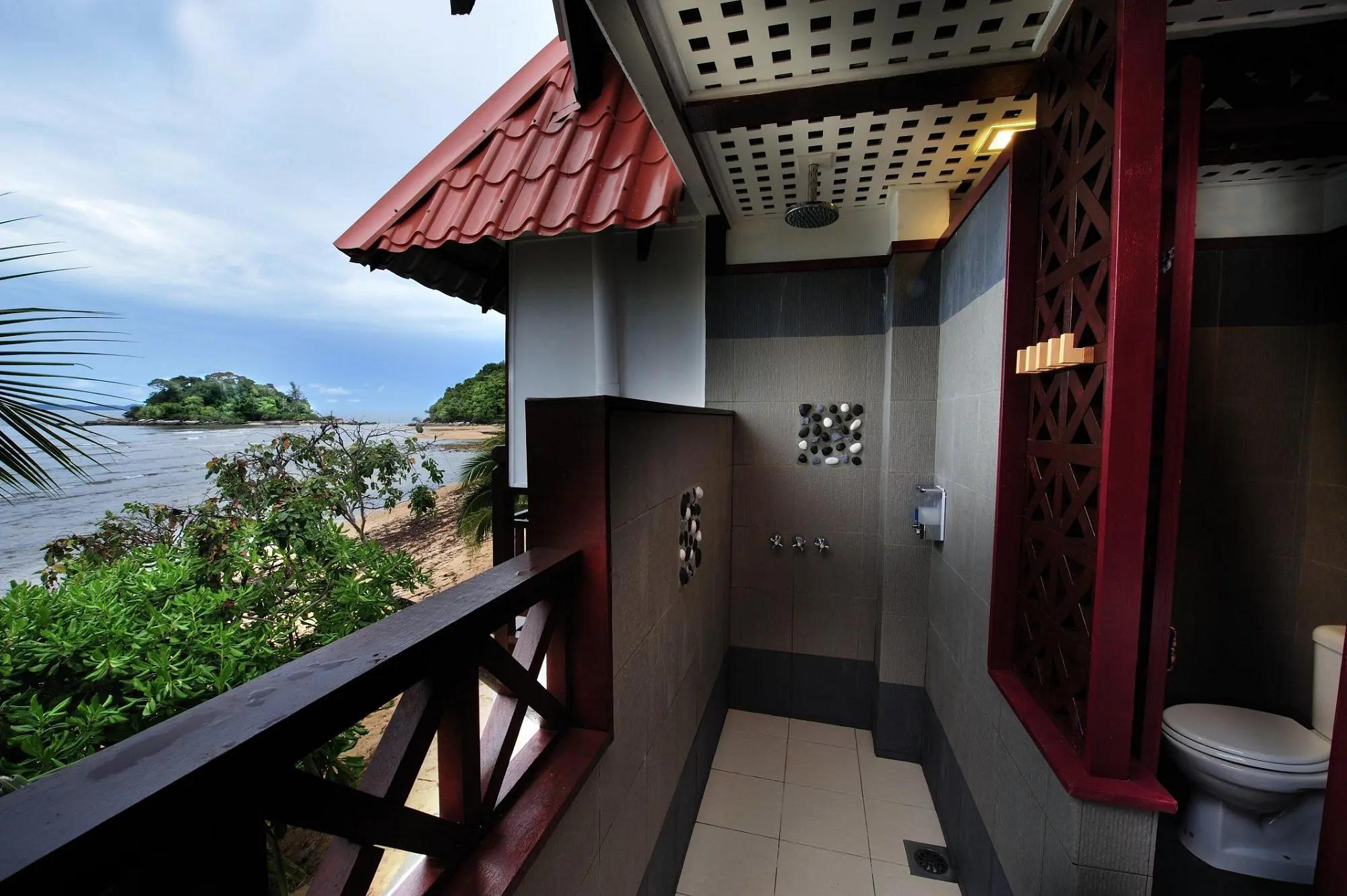 3/4D Paya Beach Full Board Package - Tioman Island
