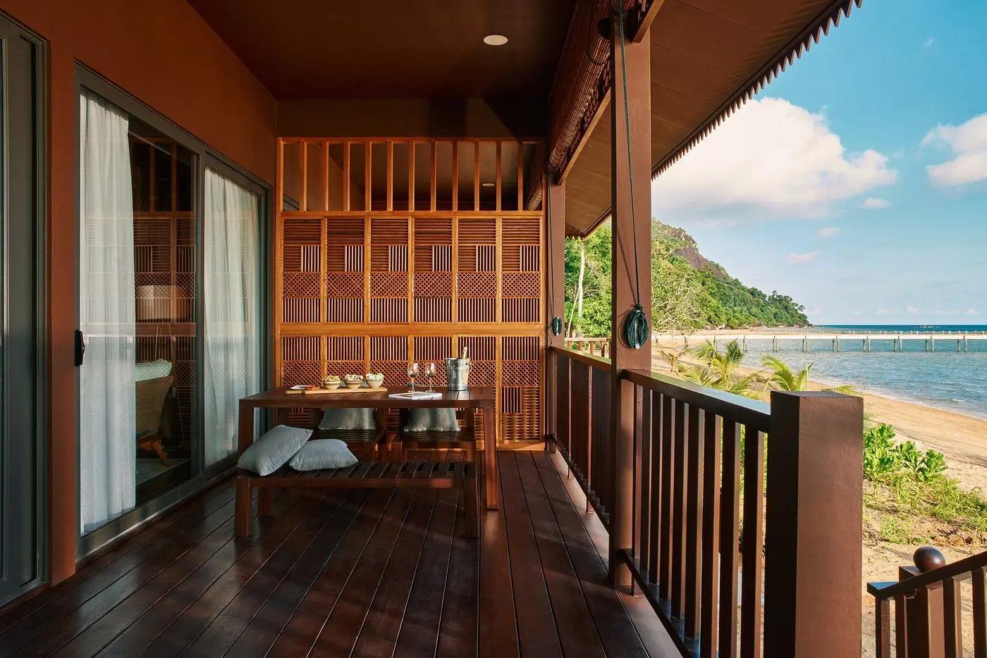 3D2N The Boathouse Tioman Island Free and Easy Package